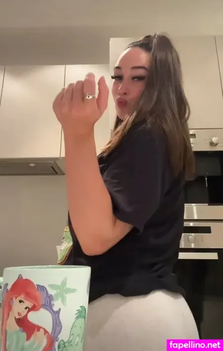 Abbie Whelan OnlyFans Thumbnail #01cgUaI7wT