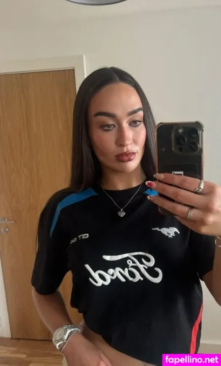 Abbie Whelan OnlyFans Thumbnail #7PBxu9lt4q