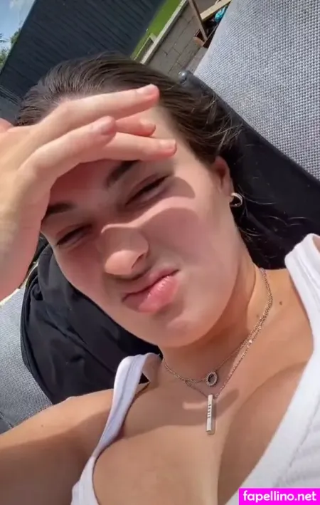 Abbie Whelan OnlyFans Thumbnail #YcrsR54mzq