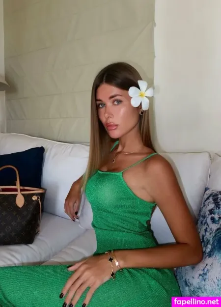 Abbielovevip OnlyFans Thumbnail #MdugSutRf8
