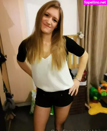 Abbivr OnlyFans Thumbnail #rNjFNnrLzU