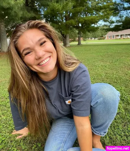 Abby Anderson OnlyFans Thumbnail #l2w226GbJV