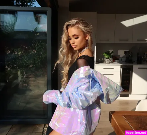 Abby Benson OnlyFans Thumbnail #JvxfDJC2rH