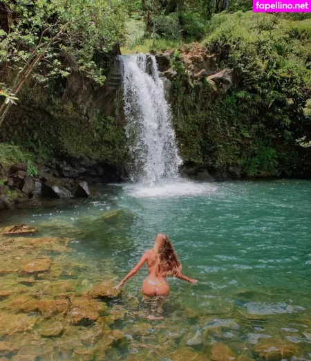 Abby Busick OnlyFans Thumbnail #J4KfLgXXZY