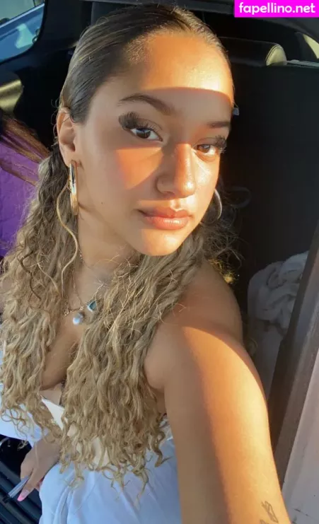 Abby C OnlyFans Thumbnail #L8odHSJcM2