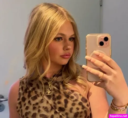 Abby Estervig OnlyFans Thumbnail #j65vYhspF1