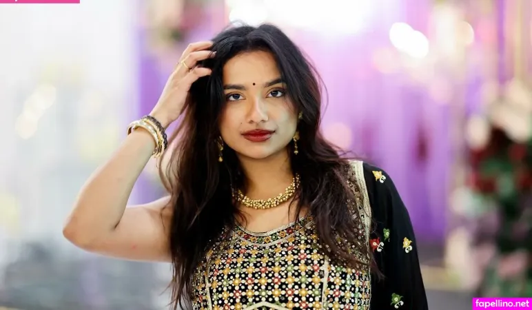 Abby Govindan OnlyFans Thumbnail #wbIRBTFOFM