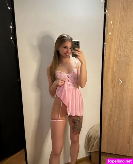 Abby Laker OnlyFans Thumbnail #CIrLzCYqah
