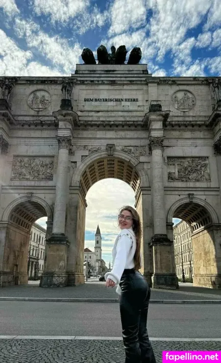 Abby Roseee OnlyFans Thumbnail #EVHWUHU0jb