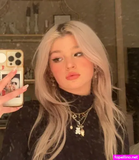 Abby Saltzman OnlyFans Thumbnail #TBmIXx4vJJ