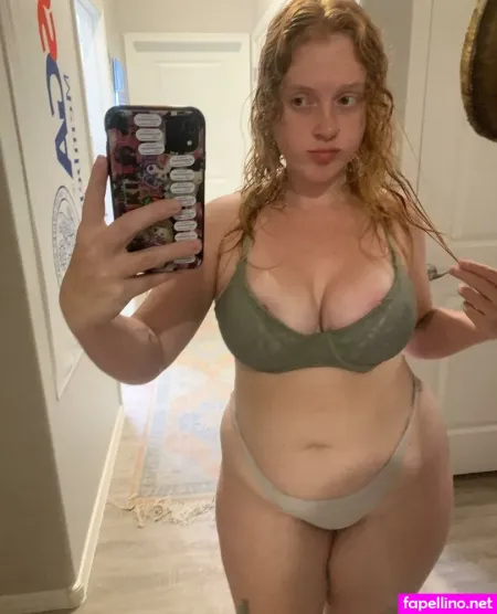 Abbyrose422 OnlyFans Thumbnail #oCNfLdAvbO