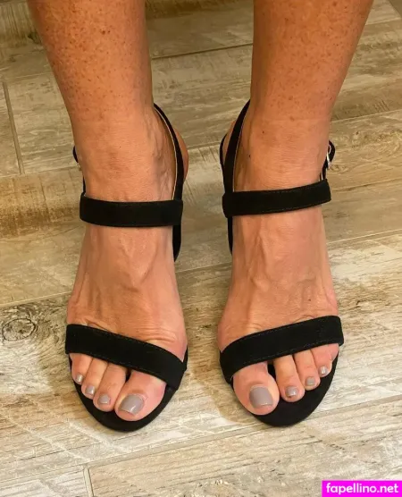 Abbyrosesexyfeet OnlyFans Thumbnail #4qCpk9DdYg