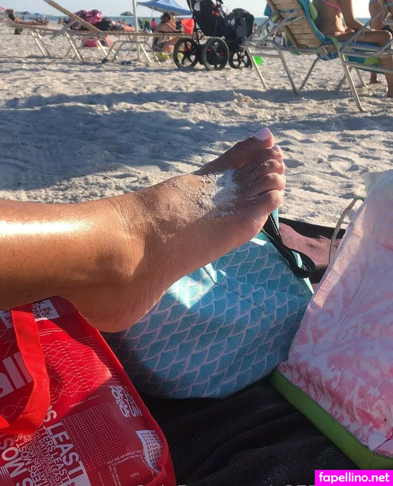 abbyrosesexyfeet Nude Leaked OnlyFans Photo #AlQsY3CaSO