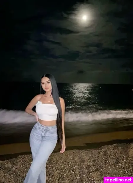 Abbyxxlove OnlyFans Thumbnail #CMnyosjBrU