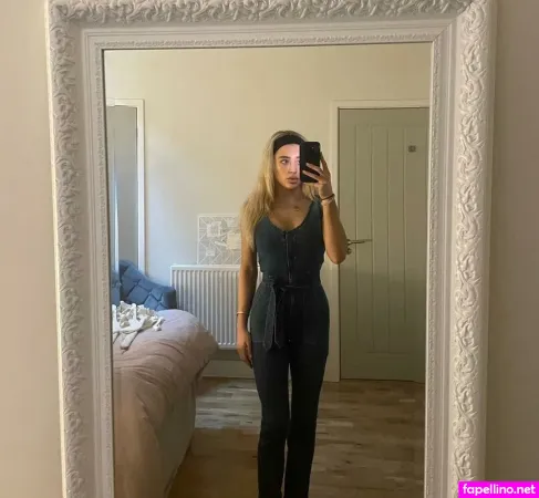 Abee England OnlyFans Thumbnail #PmwfShV2EH