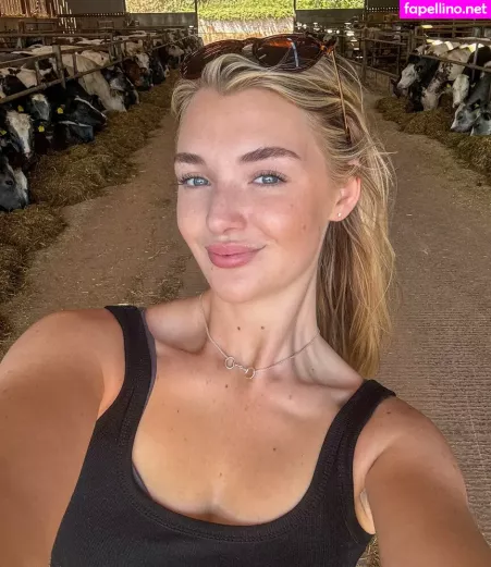 Abi Coombes OnlyFans Thumbnail #0IY4XfkdON