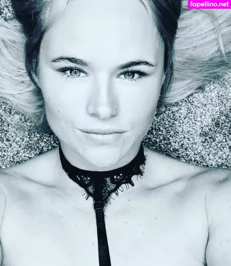 Abi Fox OnlyFans Thumbnail #e09ZIEJk3S