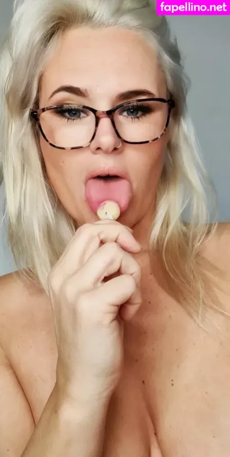 Abifox12 OnlyFans Thumbnail #GXXOn9rLVN