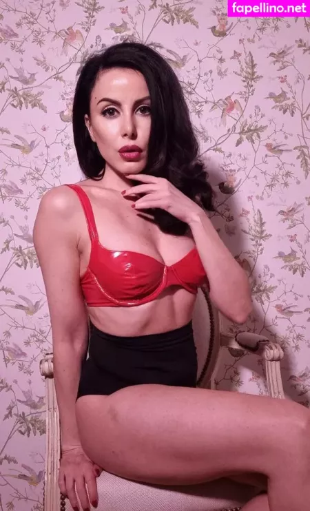 Abigail Abton OnlyFans Thumbnail #DFCGL8iVZw