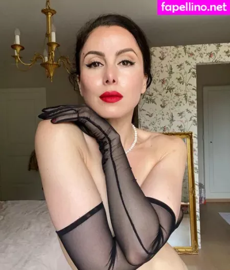 Abigail Abton OnlyFans Thumbnail #qCacsXNxFz