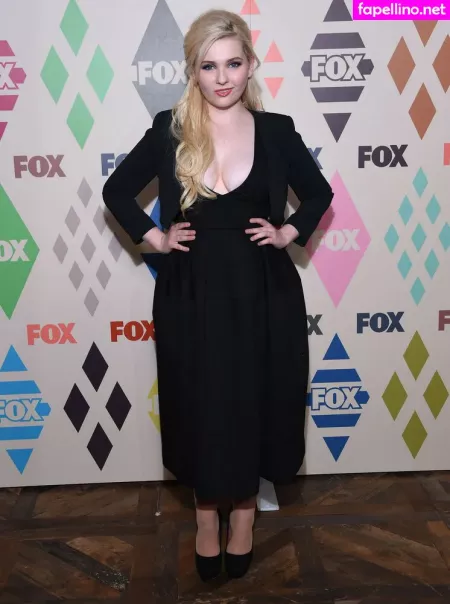 Abigail Breslin OnlyFans Thumbnail #oXXqVugnD5