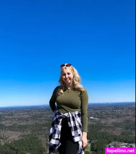 Abigail Cristea OnlyFans Thumbnail #IV5PVYt38N