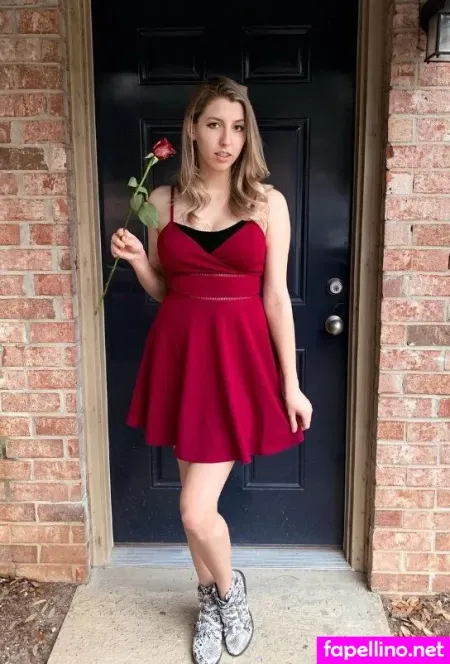 Abigail Cristea OnlyFans Thumbnail #M9qW91BaPR