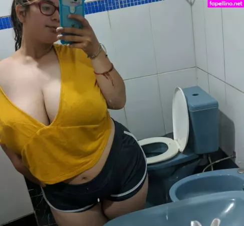 Abigail Ferreira OnlyFans Thumbnail #MwaLbzagtO