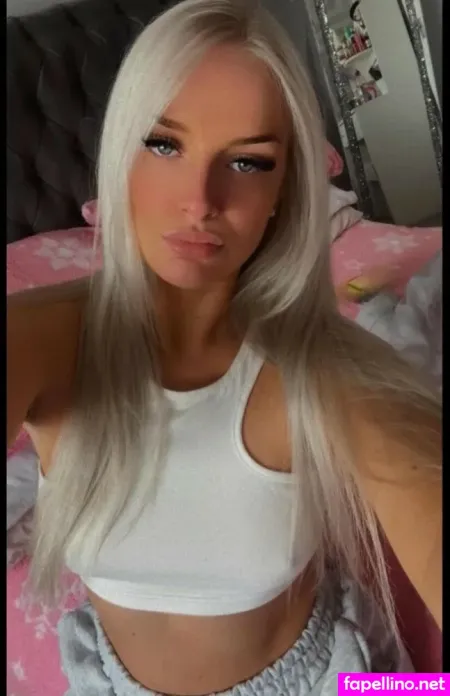 Abigail Holder OnlyFans Thumbnail #P25NcsRTwW