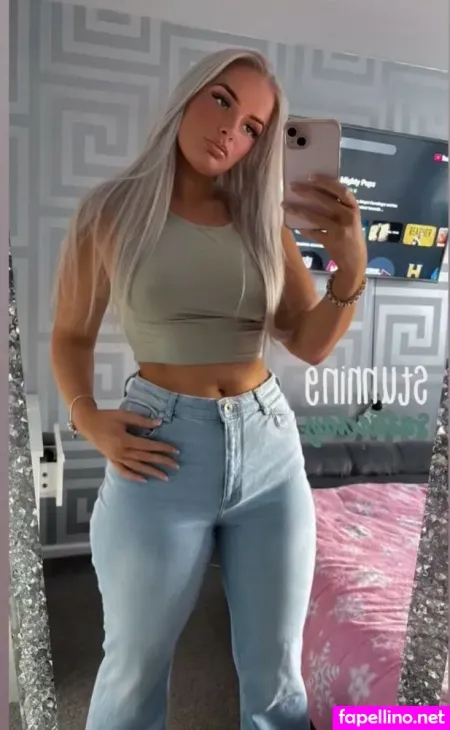 Abigail Holder OnlyFans Thumbnail #xBfIyPaDY8