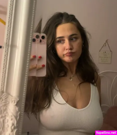 Abigail Kate OnlyFans Thumbnail #d3Q0Dj9WWz