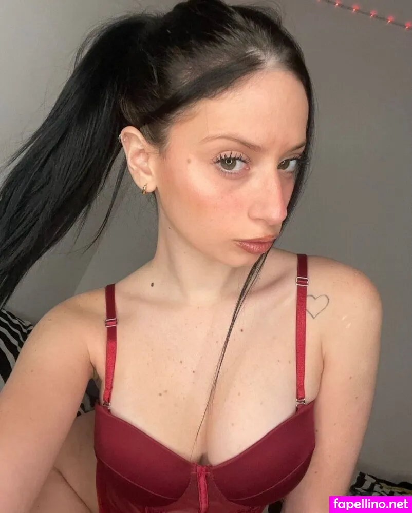 Abigaillux, lovelyabigaillux Nude Leaked OnlyFans Photo #jmbQInKau2