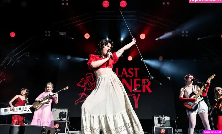 Abigail Morris OnlyFans Thumbnail #KGrvNFAID3