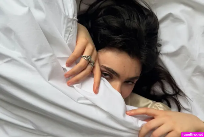 Abigail Morris OnlyFans Thumbnail #iAwFwMtOXB