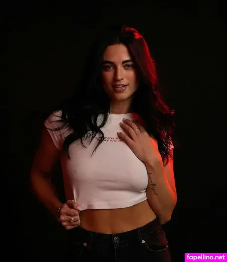 Abigail Rathbone OnlyFans Thumbnail #U1TnKaCiQQ