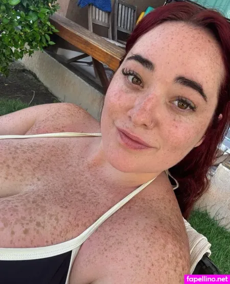 Abigaildubrovski OnlyFans Thumbnail #K1ujN99qGn