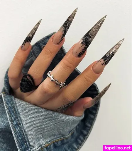 Abril Rp Main Profile Photo