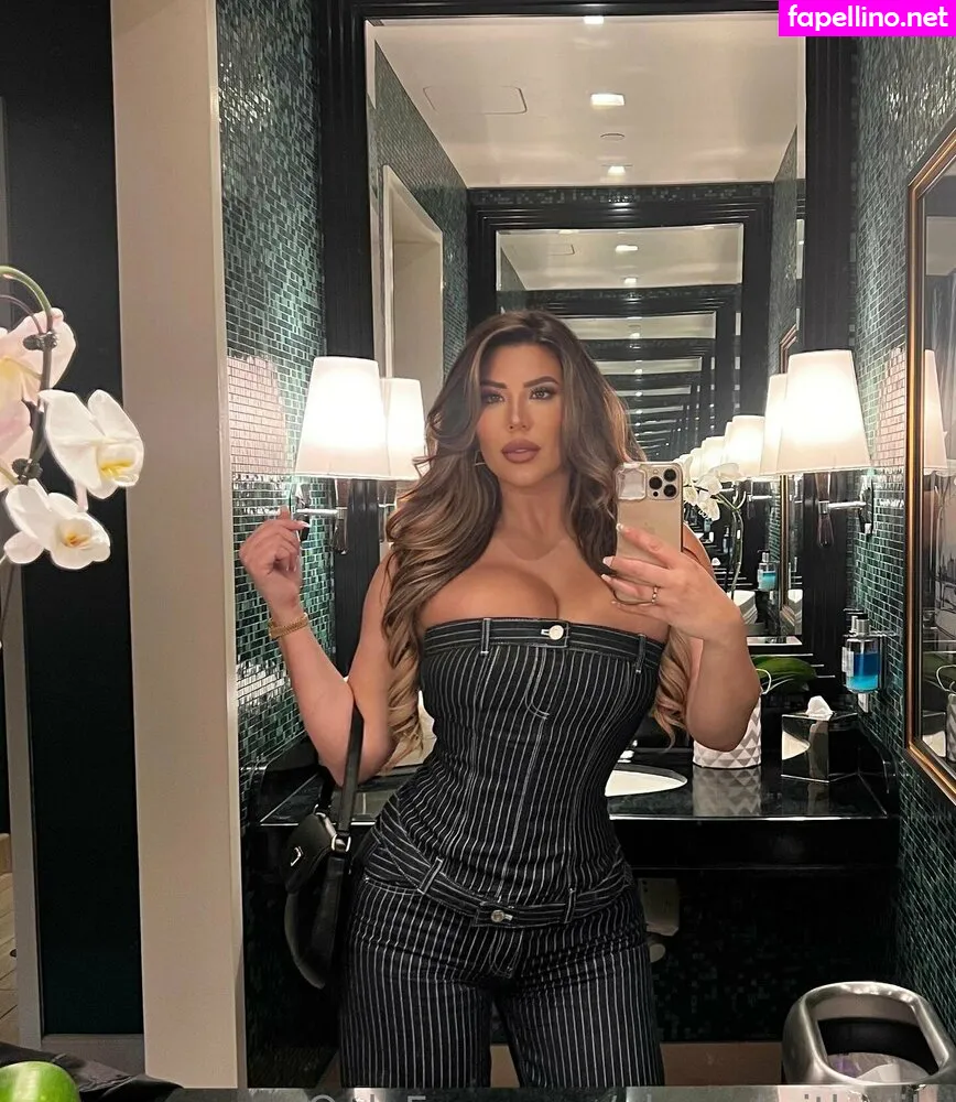 abroadwithmila, mila_travels_blog Nude Leaked OnlyFans Photo #3kyEONW92X