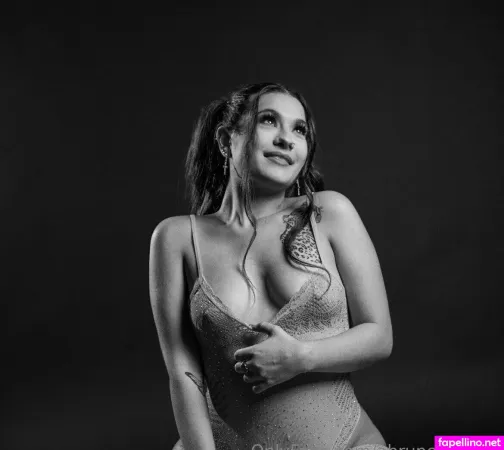 Abrunettewrld OnlyFans Thumbnail #Bt1XY9RMdE