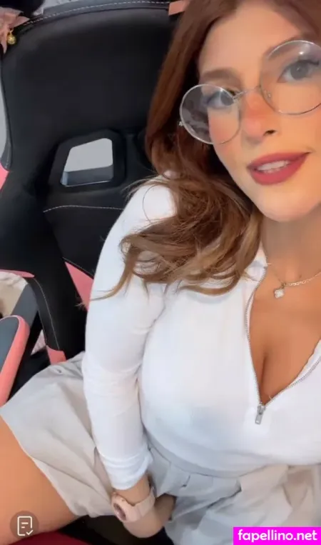 Abundantlysara OnlyFans Thumbnail #Fm2Kmu3wNU