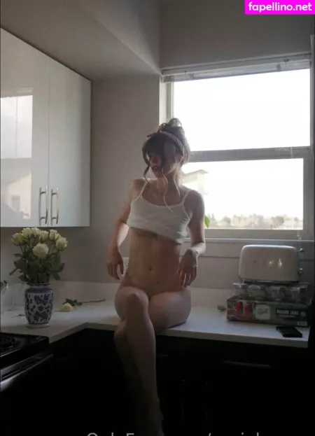 Acacia Kersey OnlyFans Thumbnail #sLVieb7j27