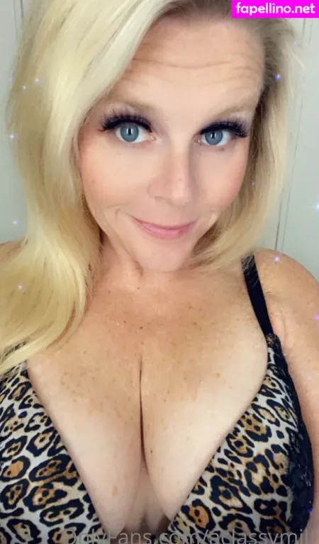 Aclassymilf OnlyFans Thumbnail #LDSms8J5KF