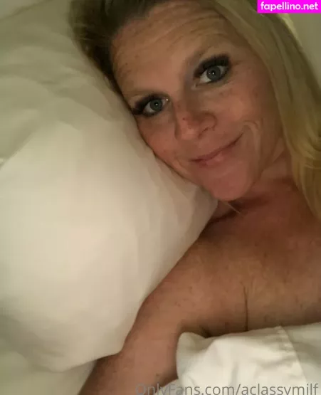 Aclassymilf OnlyFans Thumbnail #vZkoh4Ncwa
