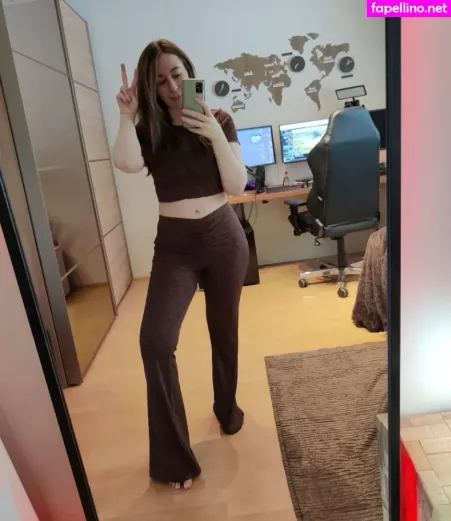 Actuallyalisa OnlyFans Thumbnail #TLQnnhxH5i