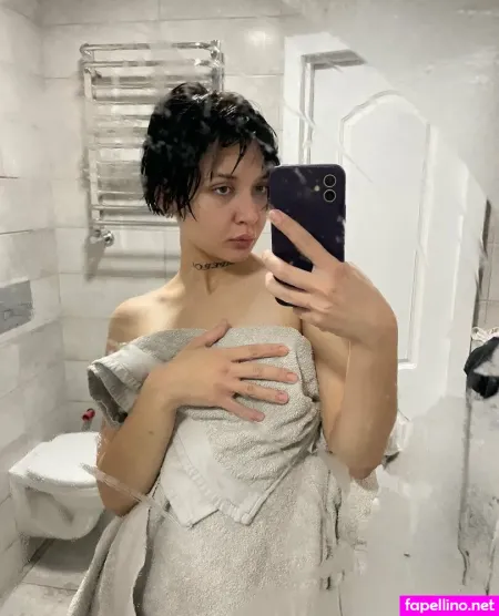 Ada Wong OnlyFans Thumbnail #3NTfwMbXpf