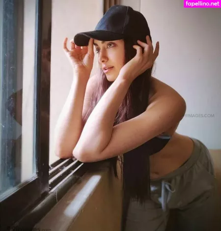 Adah Sharma OnlyFans Thumbnail #ib35rbU3aX