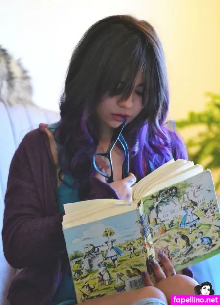 Adalira OnlyFans Thumbnail #HHoCqRhN3b