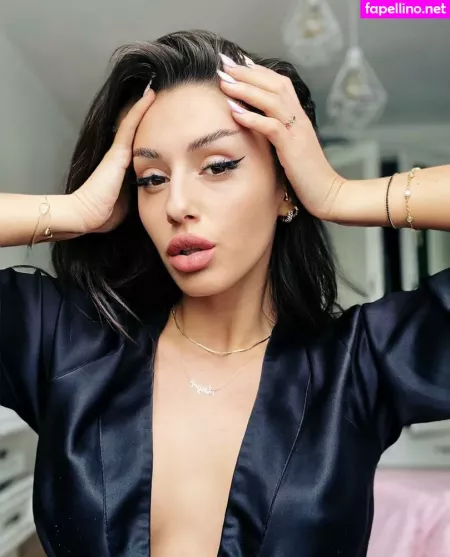 Adalline OnlyFans Thumbnail #TMw0tyOBpm