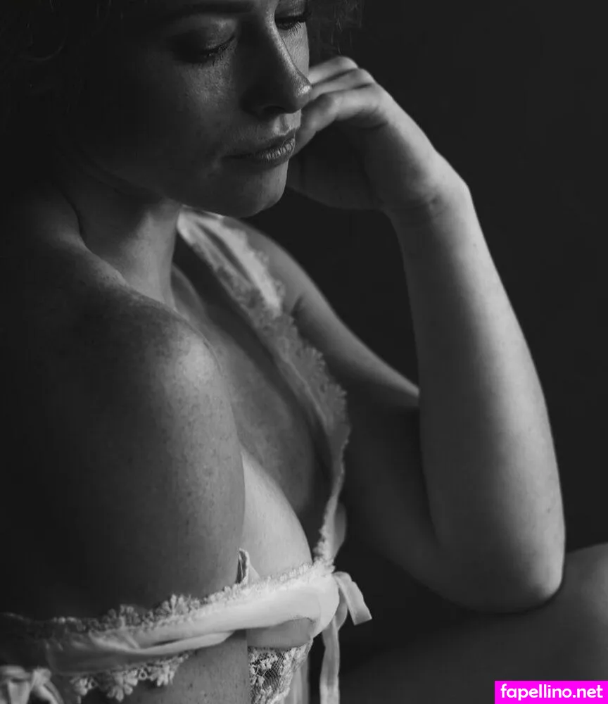 addicting.ginger.xx, rooz.lauva, rooz.vulpes Nude Leaked OnlyFans Photo #g3E4uupdXh