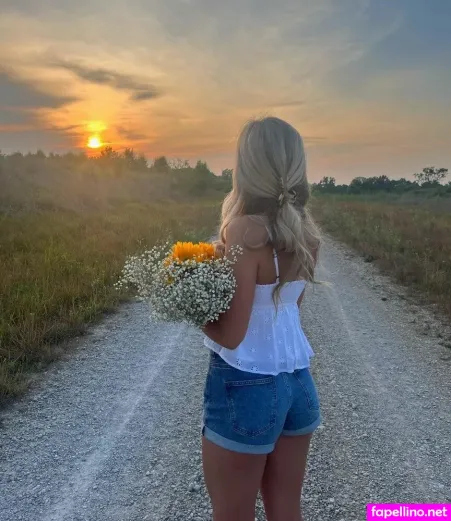 Addison Grawer OnlyFans Thumbnail #J9XFb1BXxZ